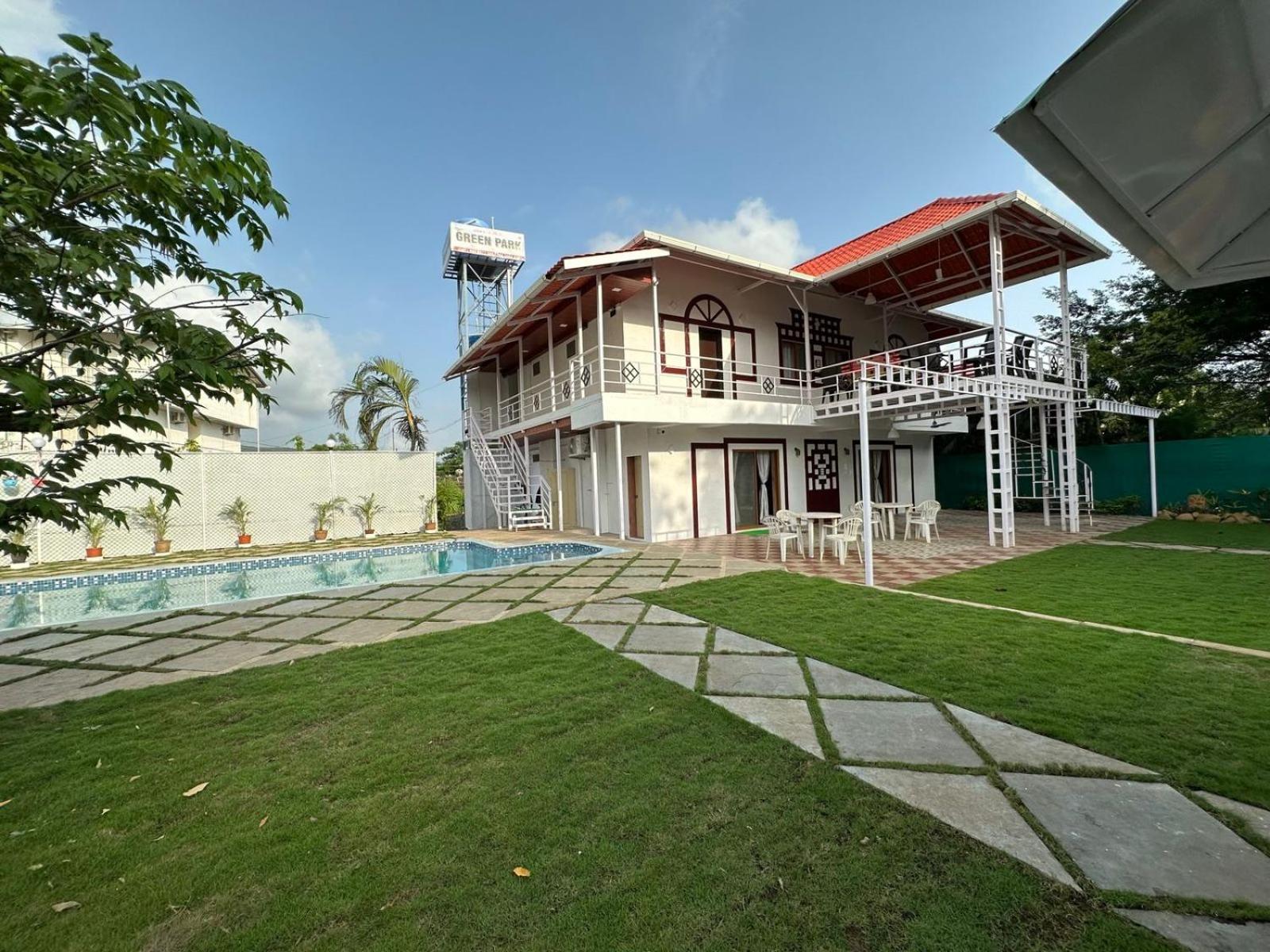 Villa Wistaria- Luxury 7Bhk Villa With Private Pool Alībāg Buitenkant foto